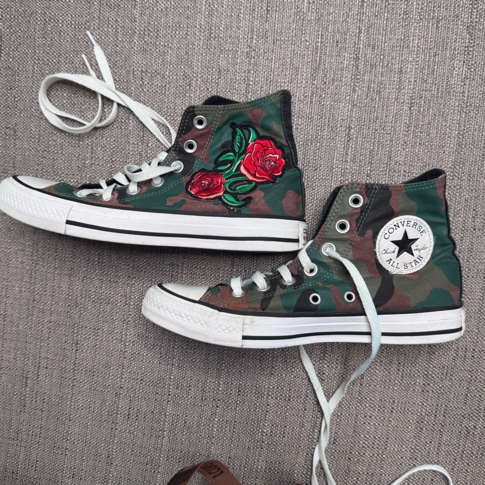 Converse Chuck Taylor Camo Rose Floral High Top Sneakers 162875C Womens 7